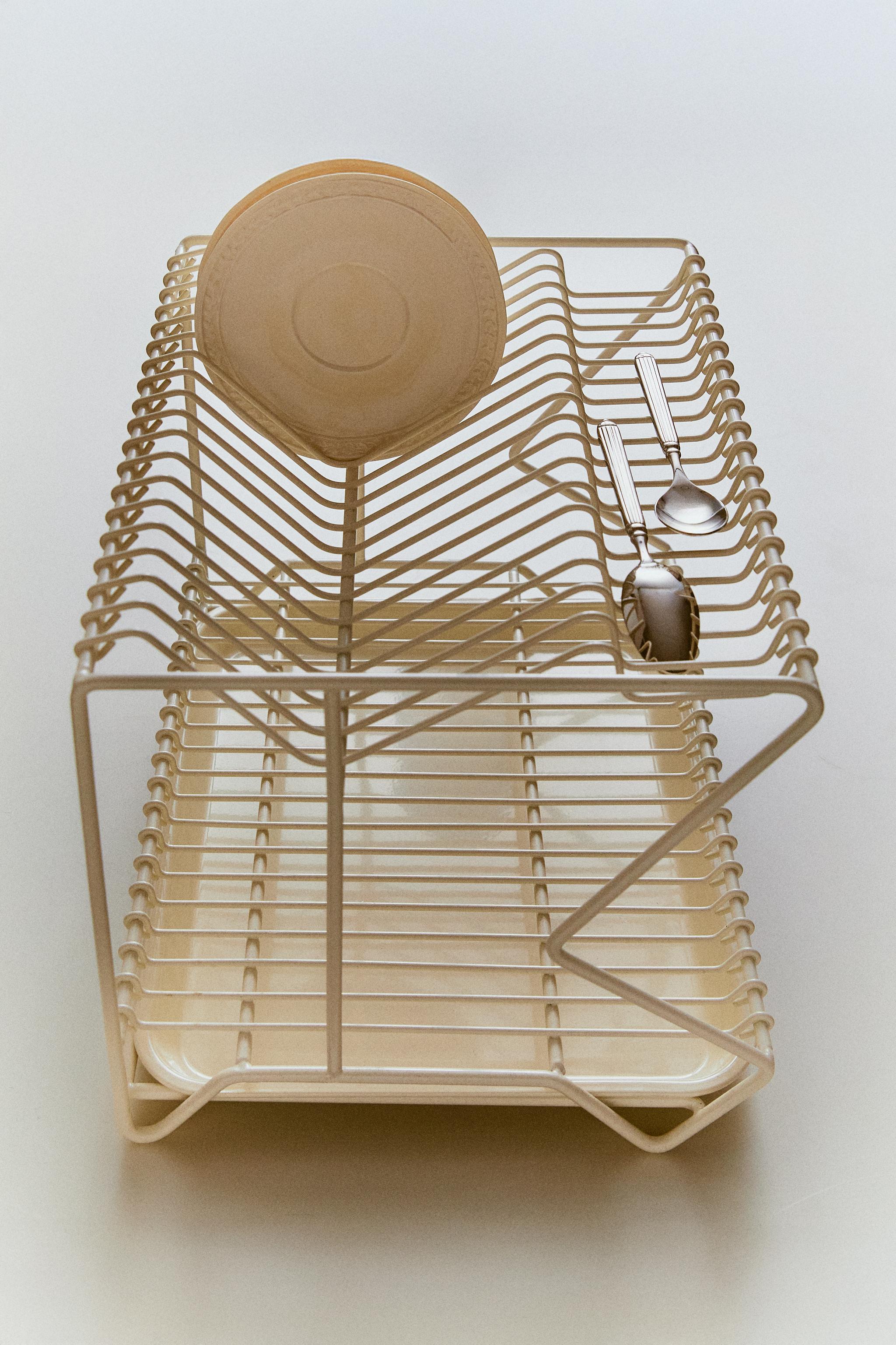 METAL DISH RACK WITH TRAY